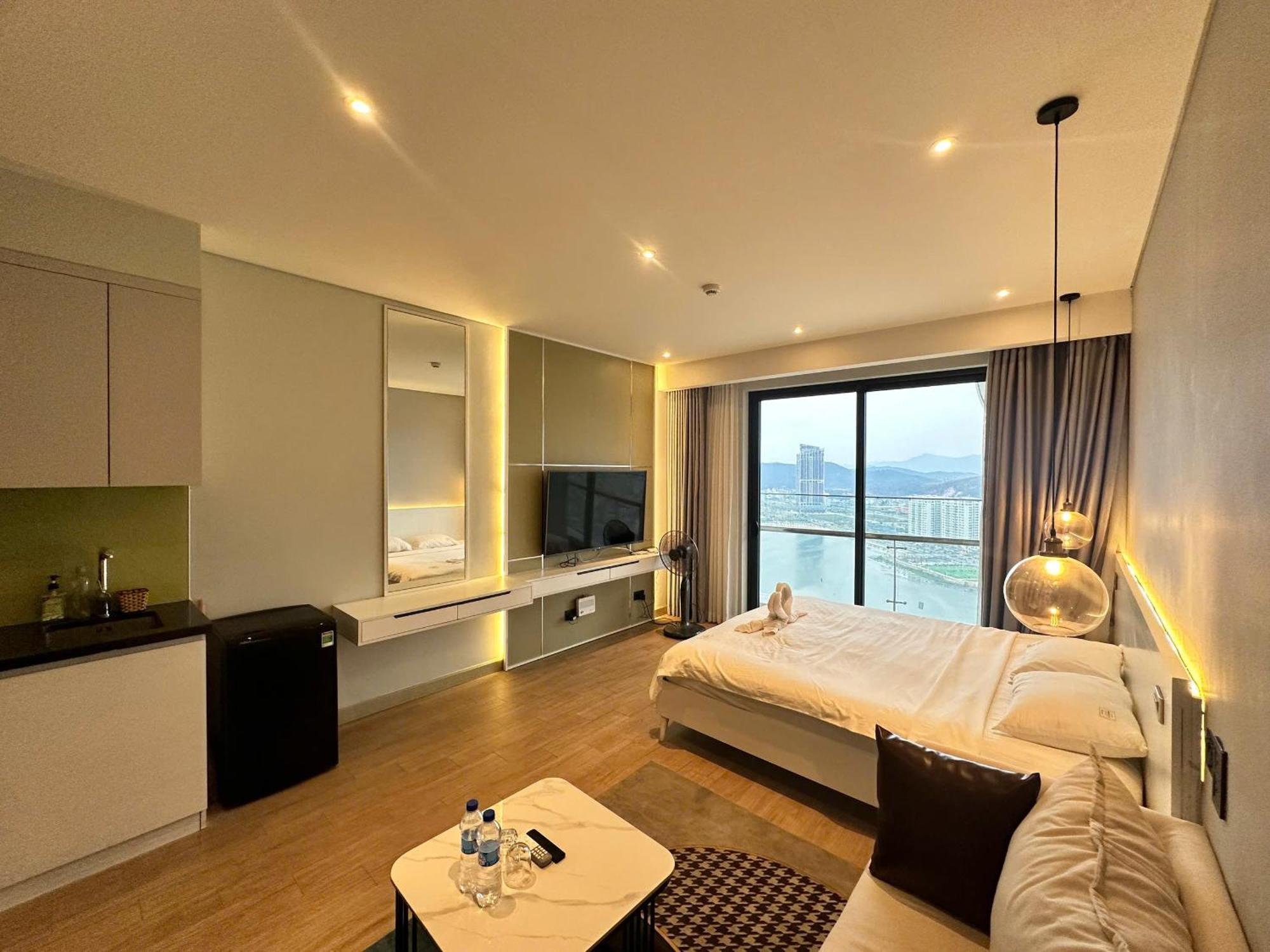 Comzy Ha Long Homestay Exteriör bild